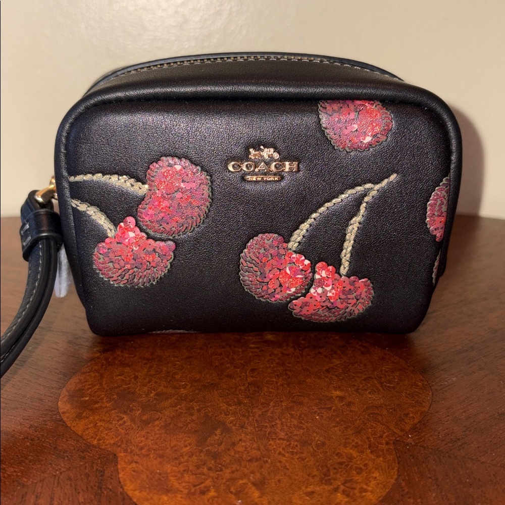 Coach wristlet pouch  black cherry print/ red/sparkles  gold tone hardware NWT - Picture 3 of 14